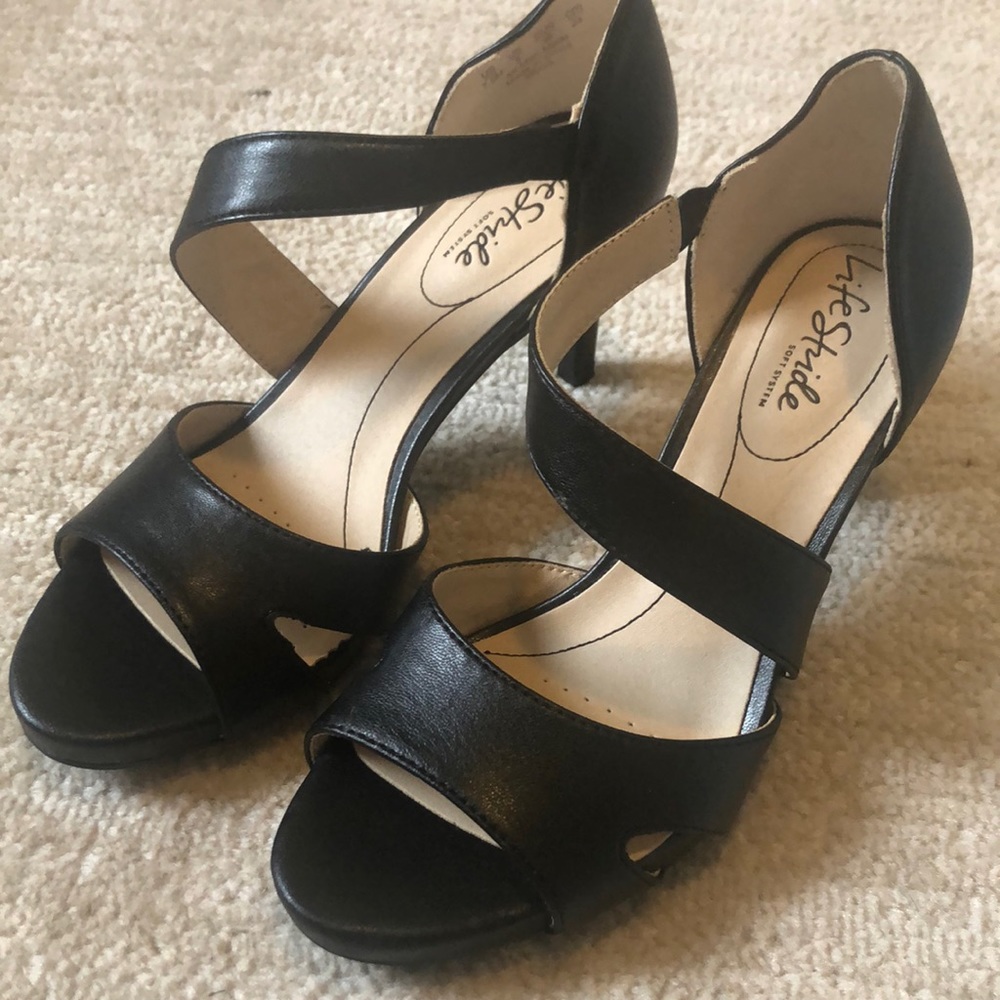 Lifestride woman shows